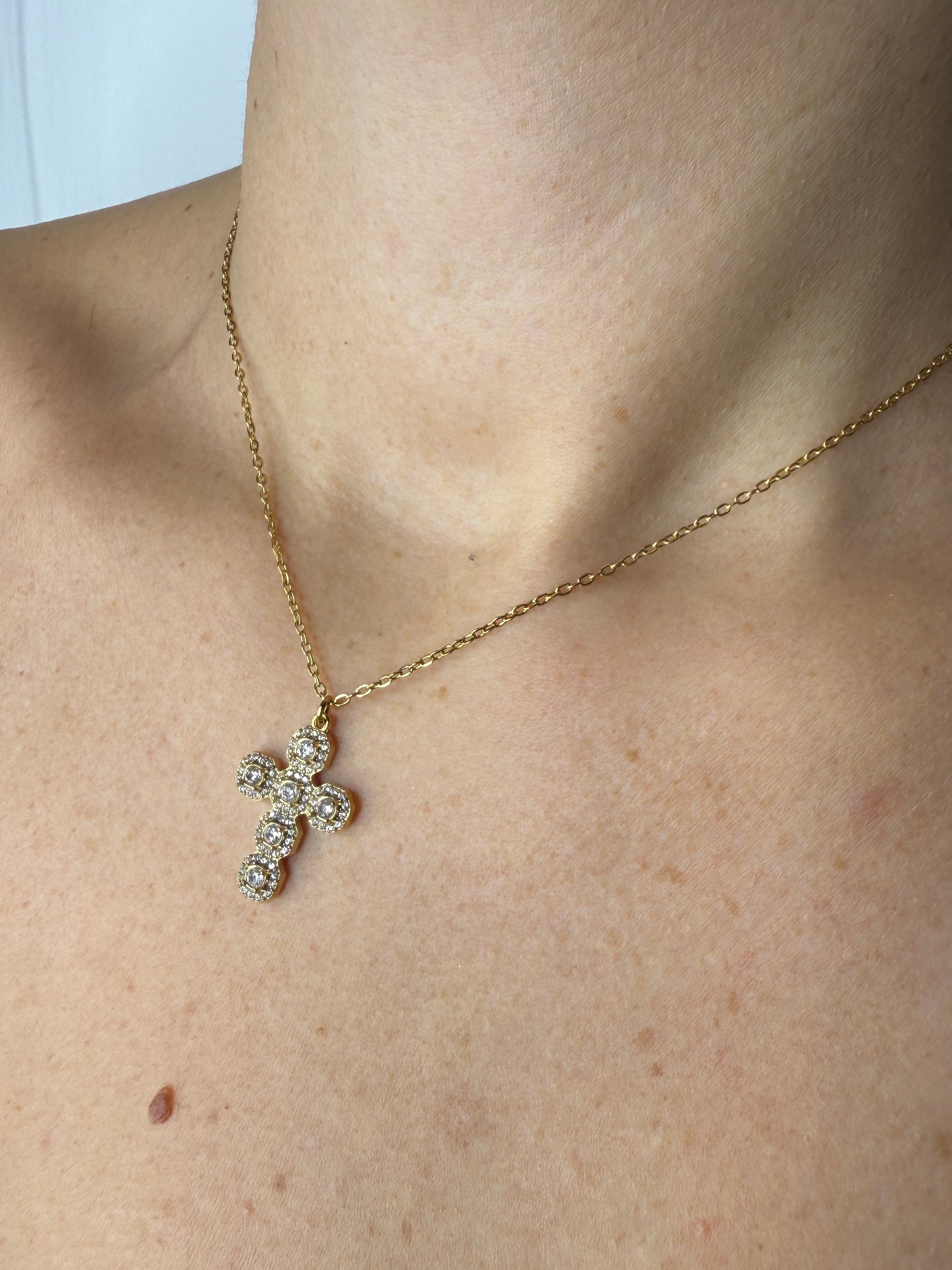 Collana Croce Zirconi