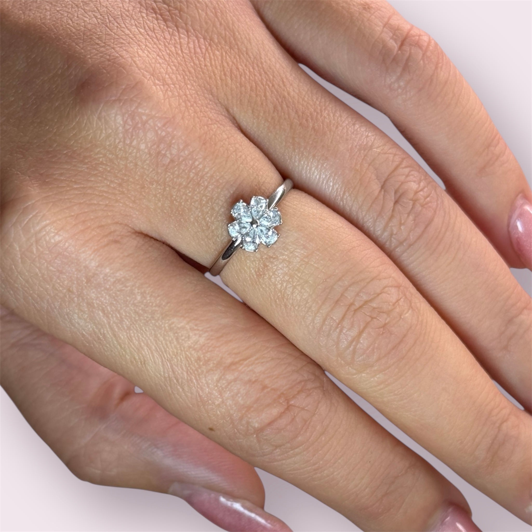 Anello Flower Zirconi